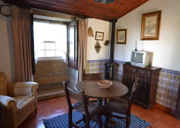 Quinta Da Aldeia Landhaus *